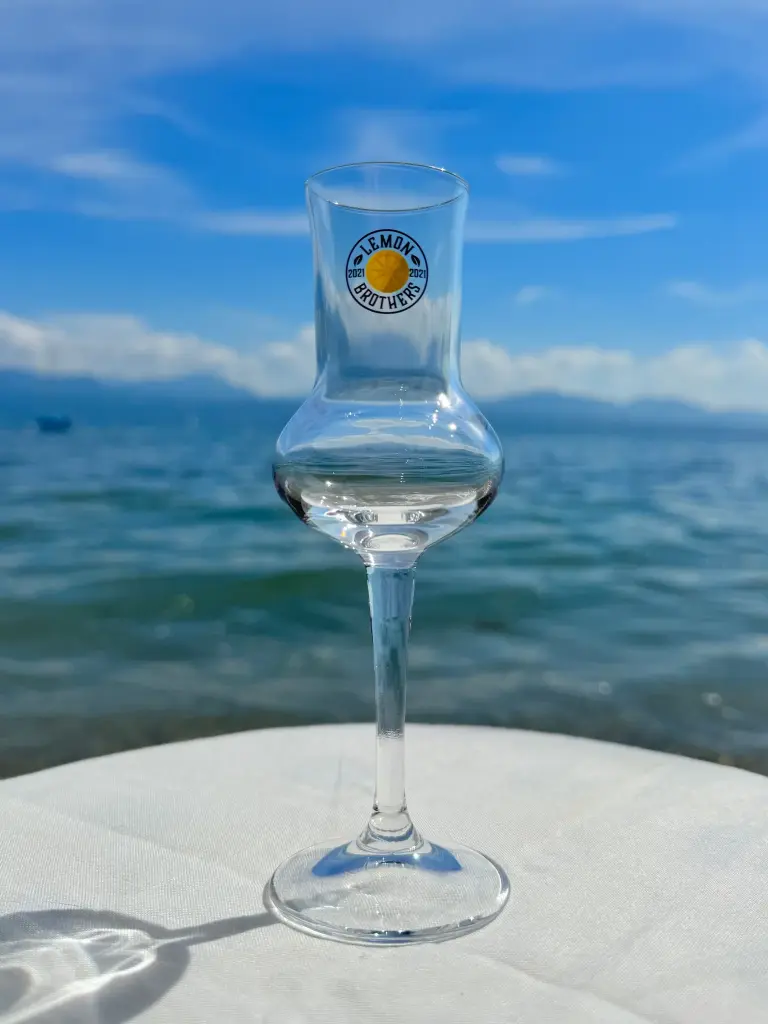 Crystal glass Lemon Brothers